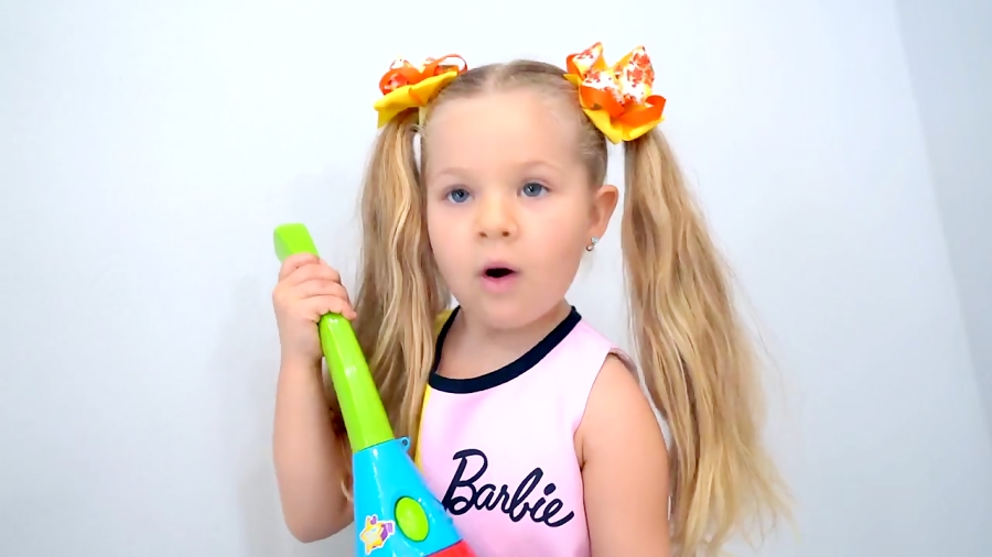 ماجراهای دیانا و روما - بازی کردن دیانا و روما با ماشین غذا